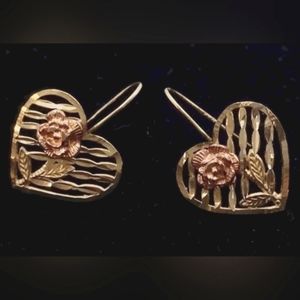 10K Gold Rose Heart Earrings